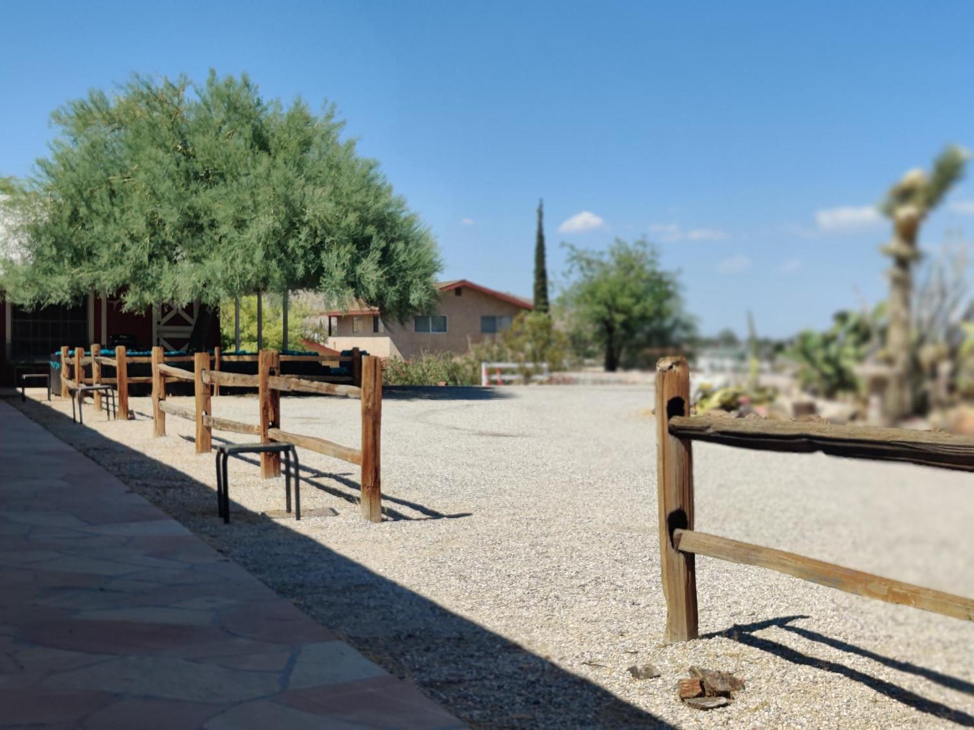Joshua Tree Ranch House Motel - Downtown - Room #8 ภายนอก รูปภาพ